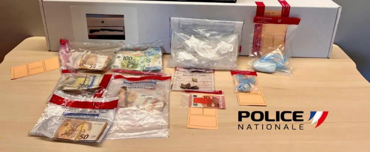 Un fusil à pompe, de la cocaïne, de la MDMA et plus de 20 000 € saisis chez  un dealer présumé | La Gazette