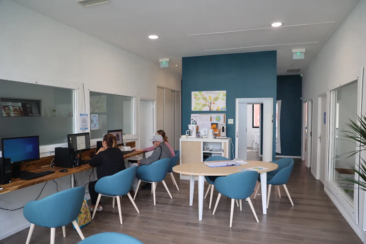 Castelnau une nouvelle maison des Proximités avenue de l'Europe La — free download