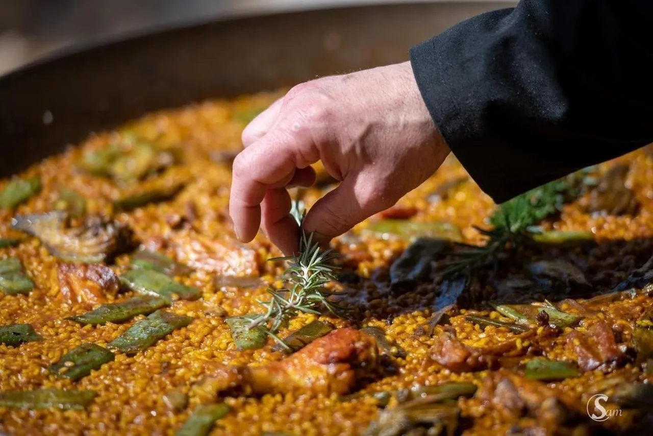 A race made in the Camargue created especially for paella