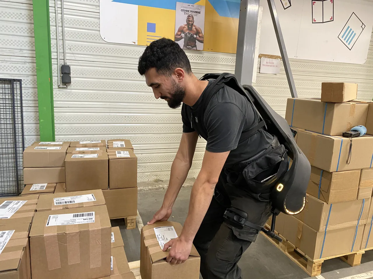 Un exosquelette pour soulager les salariés de l'imprimerie Exaprint à ...