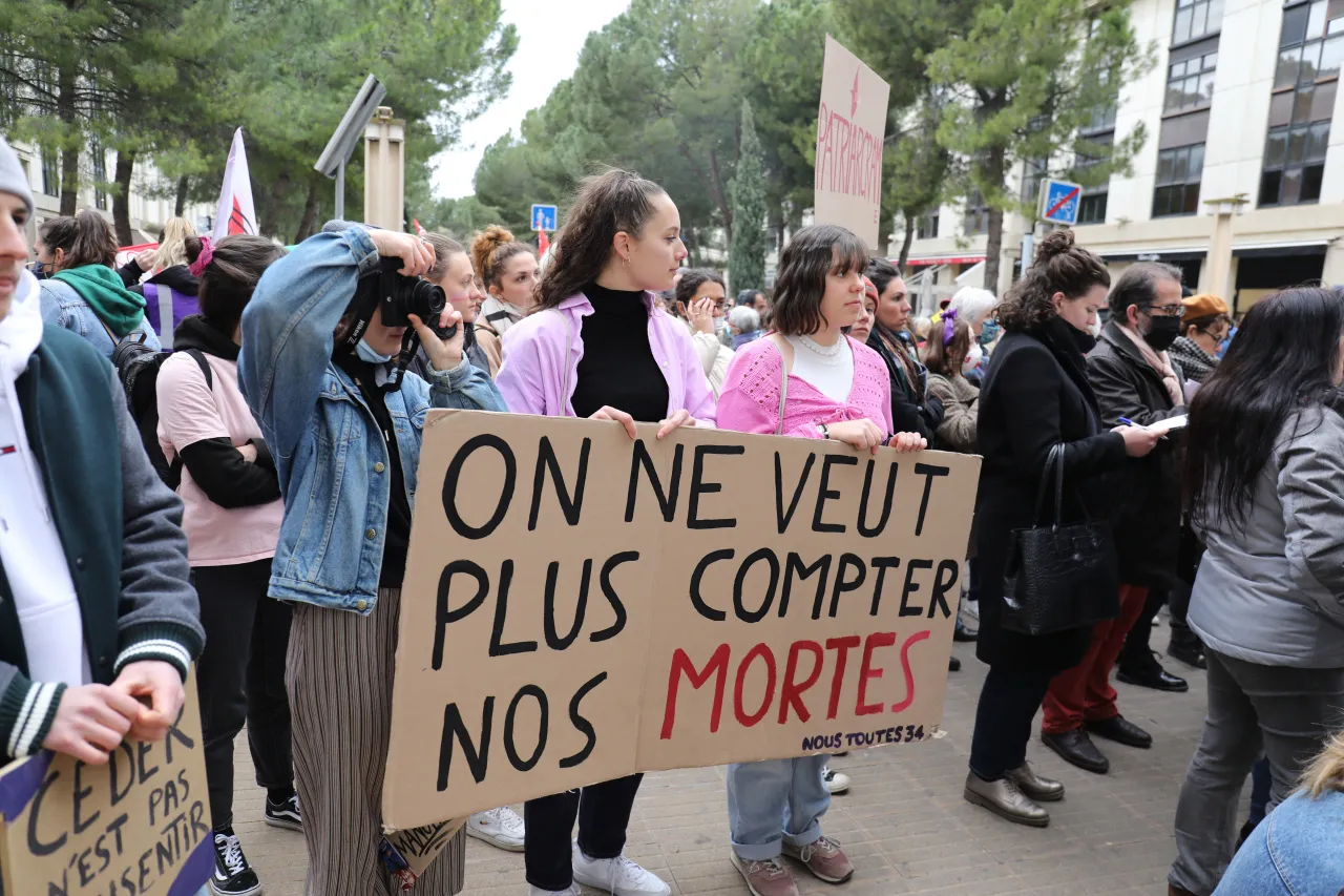 Une manifestation contre les violences sexistes, sexuelles et de genre ...