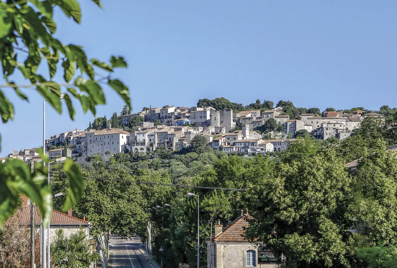 Gard. Un parcours d'orientation pour visiter Vézénobres | La Gazette